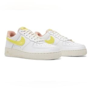 Nike Air Force 1 LV8 Mini Mama